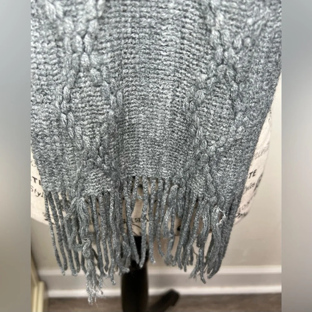New York & Company Grey Scarf